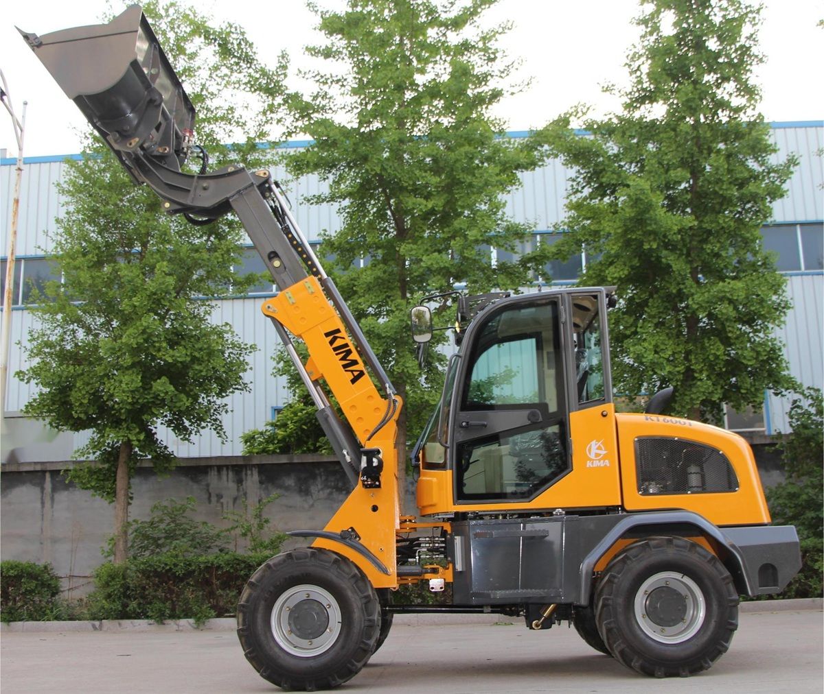 Cargadora de ruedas compacta en venta