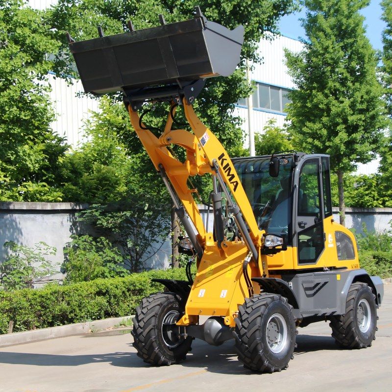 Tractor cu încărcător frontal de vânzare